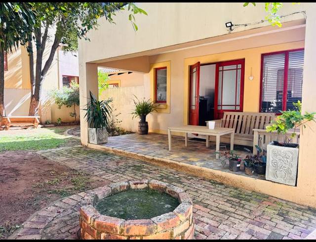 2 BEDROOM DUPLEX FOR SALE IN WILLOWBROOK